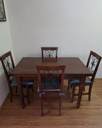 Tavolo da Pranzo + Sedie