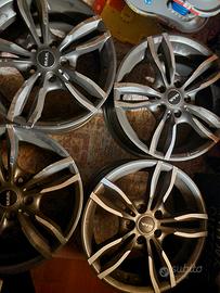Cerchi in lega da 16" MAK