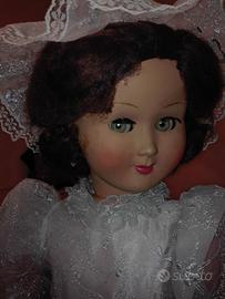 bambola antichissima più di 100 anni