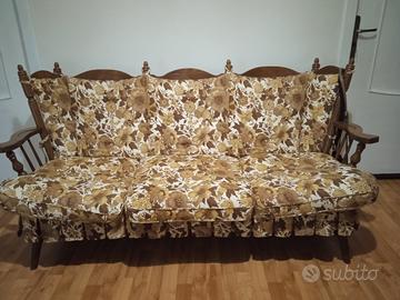 Divano e poltrone a dondolo salotto 