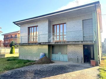 VILLA SINGOLA A CESATE