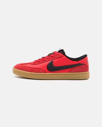 Nike SB