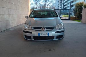 golf benzina 1.6 neopatentati 