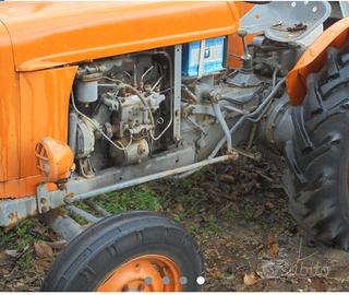 Trattore fiat 311 r