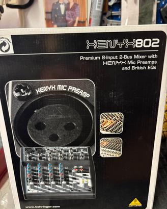 Mixer Behringer kenyx 802 + microfono wireless