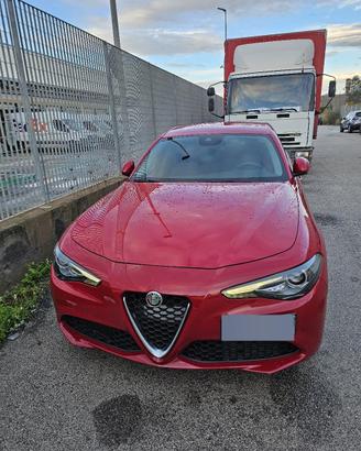 ALFA ROMEO GIULIA ex 160cv Rosso alfa