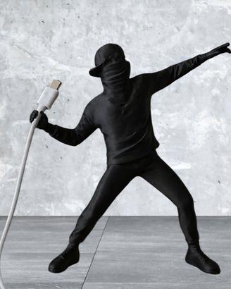 Decorazione arte statua banksy lanciatore di fiori