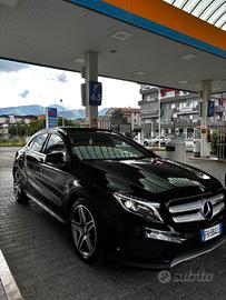 MERCEDES GLA 2200 177 cv 4 MATIC AMG
