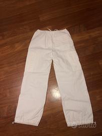 pantaloni paracachute pull&bear