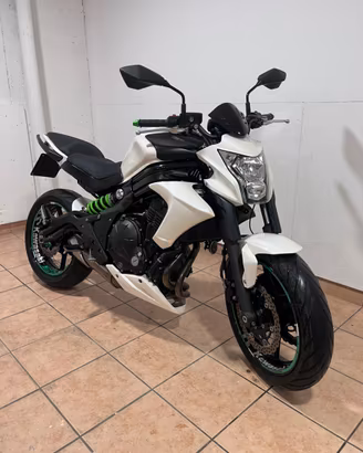 Kawasaki ER6-N