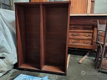 Libreria appesa a muro