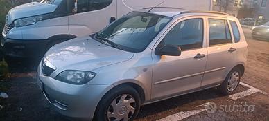 Mazda 2 anno 2003