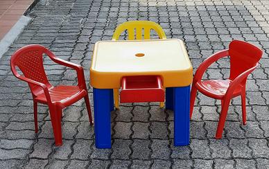 Tavolino Chicco con 4 sedie