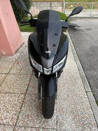 Scooter SXR50 Aprilia pari al nuovo
