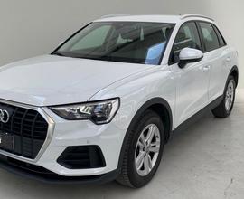 AUDI Q3 35 2.0 tdi Business s-tronic