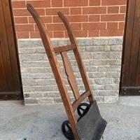 Carrello portasacchi antico