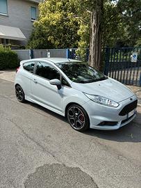 Ford Fiesta ST200!