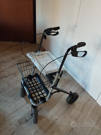 Deambulatore per anziani