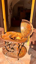 mappamondo bar vintage su ruote