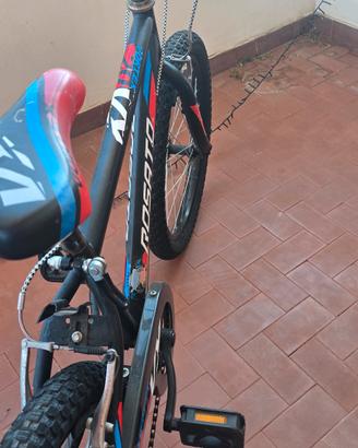 mountain bike Rosato