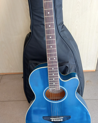 Chitarra acustica amplificabile