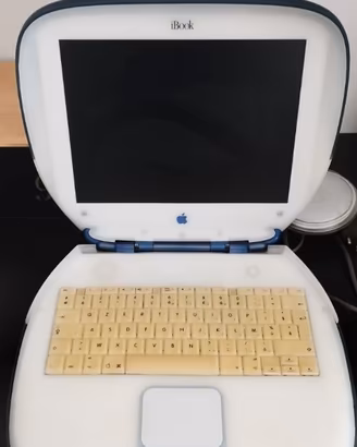 Apple iBook G3 Clamshell Indigo M6411 + alimentato