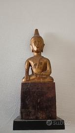 statua di Budda antico 