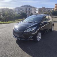 Ford Fiesta TITANIUM 1.4 TDCi 68cv se un