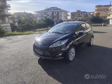 Ford Fiesta TITANIUM 1.4 TDCi 68cv se un