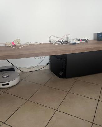 Mobile salotto con ampia cassettiera