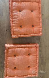 Cuscini arancioni nr.2 usati