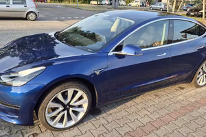 Tesla Model 3 Long Range AWD – 38.000 km – Privato