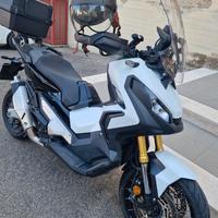 X-adv 750