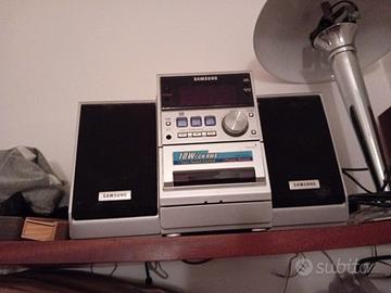 stereo Samsung con casse e telecomando