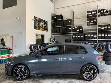 Cerchi NUOVI Volkswagen Golf raggio 18 cod.572245