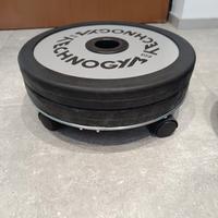 Pesi Technogym,panca kettler e trampolino.