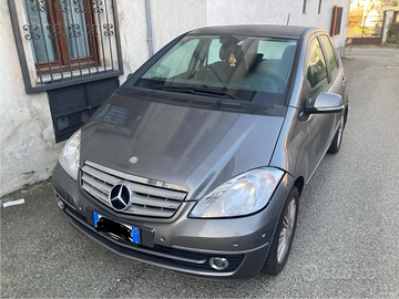 Mercedes A200