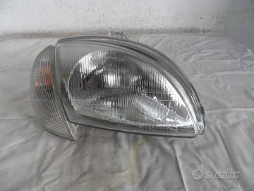 FARO ANTERIORE DESTRO FIAT 600 Serie 46514923 187A