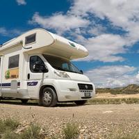 Rimessaggio parcheggio deposito camper furgoni