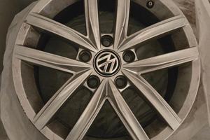 3 cerchioni volkswagen R 16 golf 7