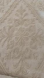 Antichi tappeti sardi fatti  a telaio a mano