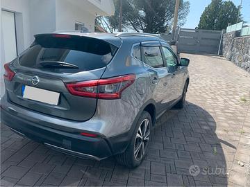 Nissan Qashqai 1.5 dCi Auto N-Connecta 2019 full