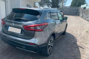 Nissan Qashqai 1.5 dCi Auto N-Connecta 2019 full