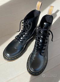 Scarpe Dr. Martens airwair