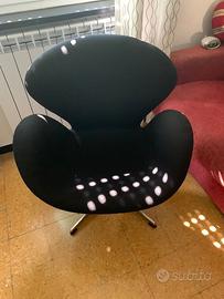 Poltrona Swan Nera Arne Jacobsen Design
