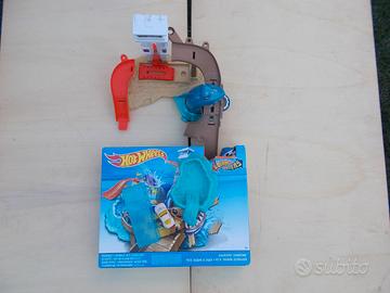Pista Hot Wheels squalo