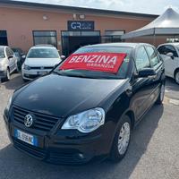 Volkswagen Polo 1.2 BENZ 5P COMFOTLINE 2007