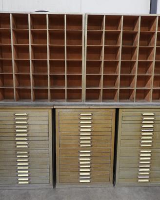 Cassettiera - vetrina per dime tipografia - orefic