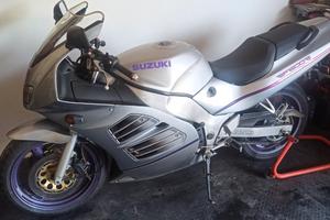 Suzuki RF 600 R