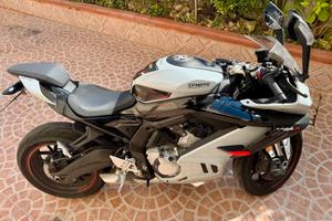 CFMOTO 675 SR-R